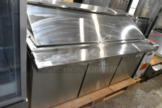 BRAND NEW! 2024 Avantco 178SSPT71MHC Stainless Steel Commercial Sandwich Salad Prep Table Bain Marie Mega Top. 115 Volts, 1 Phase. Tested and Working!