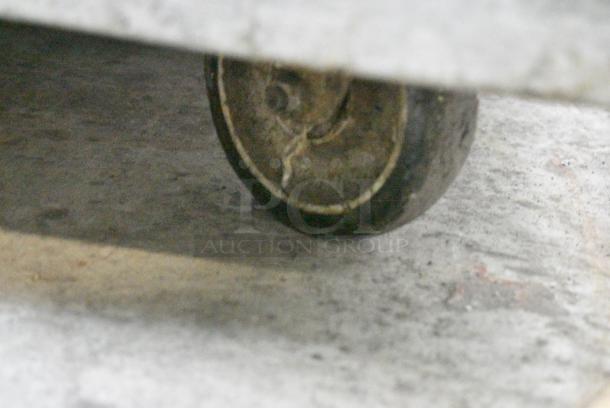 CresCor H137UA12C Stainless Steel Commercial Heated Holding Cabinet on Commercial Casters. 125 Volts, 1 Phase. Tested and Working! - Image 3 of 8