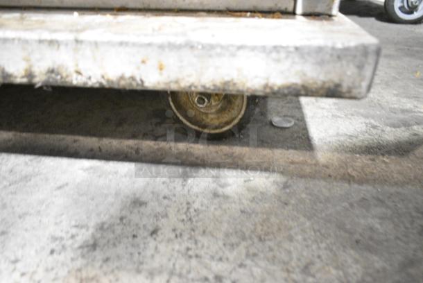 CresCor H137UA12C Stainless Steel Commercial Heated Holding Cabinet on Commercial Casters. 125 Volts, 1 Phase. Cannot Test - Unit Trips Breaker - Image 3 of 8