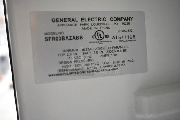 General Electric GE SFR03BAZABB Mini Cooler. 115 Volts, 1 Phase. Tested and Working! - Image 4 of 4