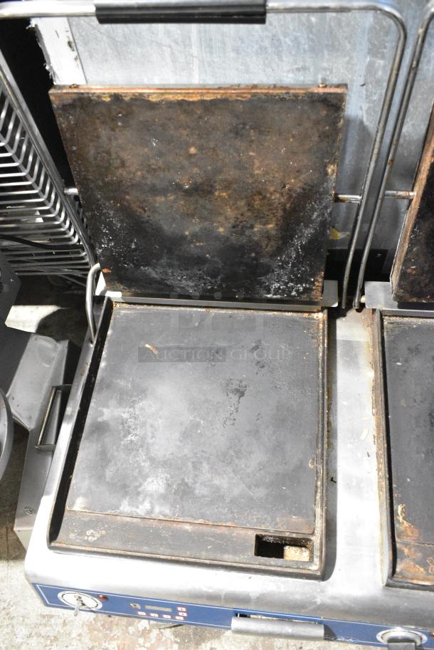 Globe GSGDUE14D Stainless Steel Commercial Countertop Double Panini Press. 208/240 Volts, 1 Phase. - Image 6 of 7
