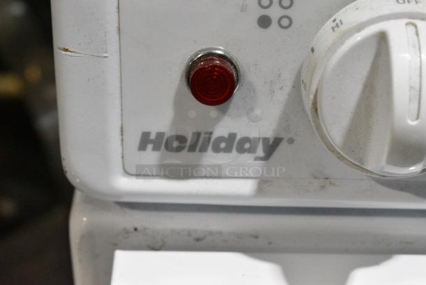 Holiday Metal 4 Burner Range w/ Oven. - Image 2 of 6