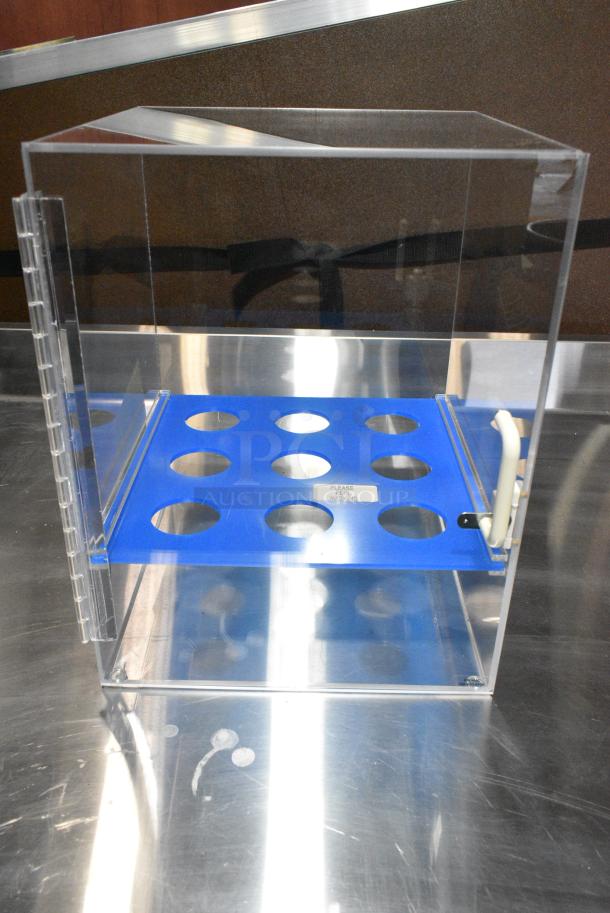 BRAND NEW SCRATCH AND DENT! Clear Poly Countertop Dry Display Case Merchandiser. - Image 1 of 5