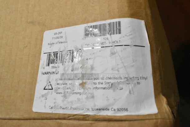 BRAND NEW SCRATCH AND DENT! Clear Poly Countertop Dry Display Case Merchandiser. - Image 5 of 5