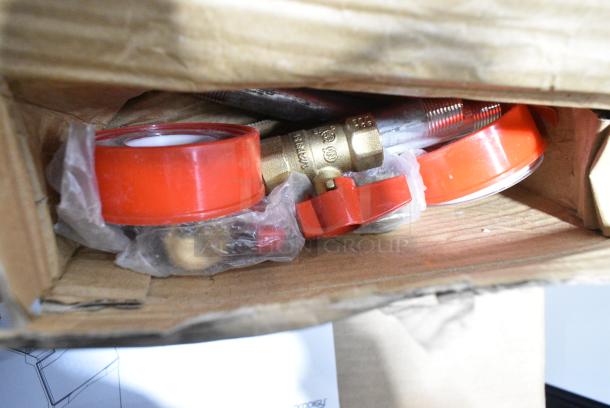 BRAND NEW SCRATCH AND DENT! 2024 ServIt 423EST3WS Stainless Steel Commercial Three Pan Sealed Well Electric Steam Table with Adjustable Undershelf. 120 Volts, 1 Phase. Tested and Working! - Image 5 of 8