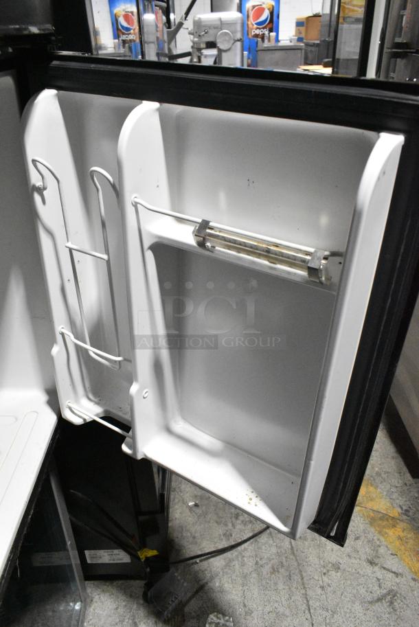 Black & Decker BCD33B  Mini Cooler w/ Freezer. 115 Volts, 1 Phase. Tested and Powers On But Does Not Get Cold - Image 6 of 7