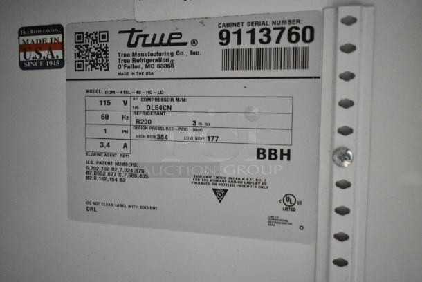 2017 True GDM-41SL-48-HC-LD Metal Commercial 2 Door Reach In Cooler Merchandiser w/ Poly Coated Racks. 115 Volts, 1 Phase. Tested and Working! - Image 5 of 5
