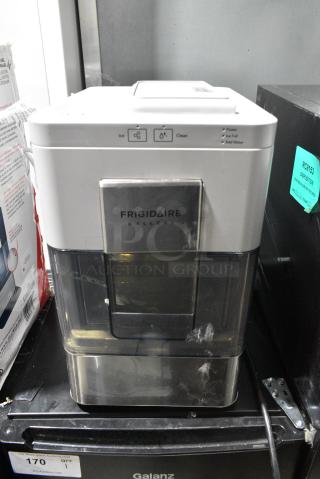 Frigidaire EFIC256-GREY Countertop Ice Maker. 115 Volts, 1 Phase.