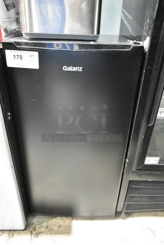 Galanz GLR33MBKE23 Mini Cooler. 115 Volts, 1 Phase. Tested and Powers On But Does Not Get Cold
