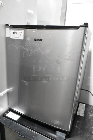 Galanz GL27S5 Mini Cooler. 115 Volts, 1 Phase. Tested and Working!