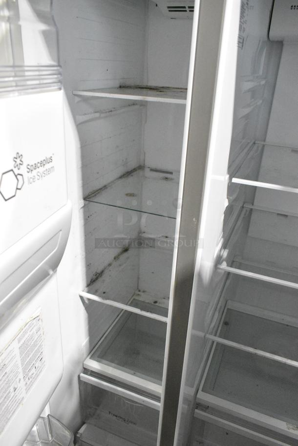 LG LSXS26366S/05 Stainless Steel Cooler w/ Freezer. 115 Volts, 1 Phase. Tested and Working! - Image 9 of 10