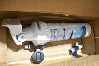BRAND NEW SCRATCH AND DENT! 790PGOUTLET C Pure Oceanloch Water Filter Outlet Kit with Nipple and Pressure Gauge w/ 790OCLOKITM C Pure Oceanloch-M Water Filtration System with Oceanloch-M Cartridge - 1 Micron Rating and 1.67 GPM