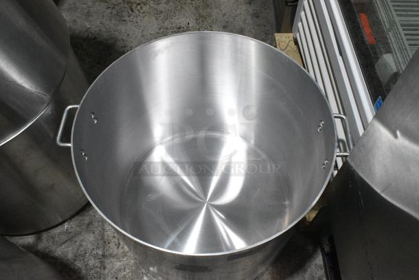 3 BRAND NEW SCRATCH AND DENT! Choice 471SP140QTHD 140 Qt. Heavy Weight Aluminum Stock Pot. 3 Times Your Bid! - Image 3 of 4