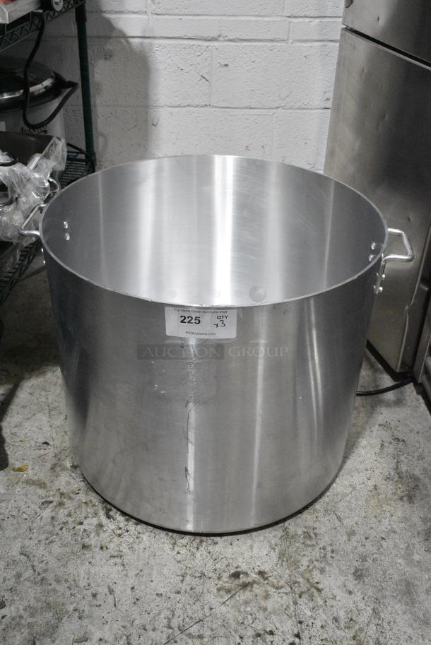 3 BRAND NEW SCRATCH AND DENT! Choice 471SP140QTHD 140 Qt. Heavy Weight Aluminum Stock Pot. 3 Times Your Bid! - Image 1 of 4