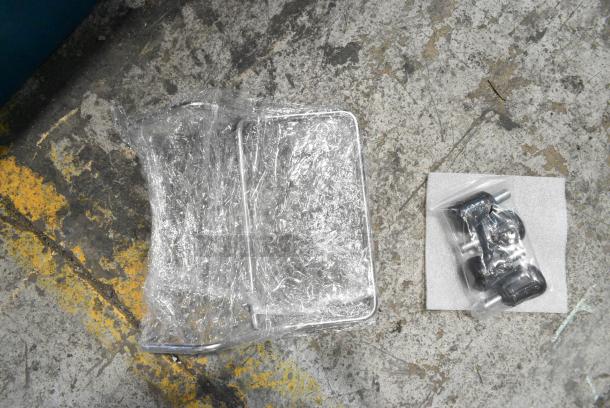 BRAND NEW SCRATCH AND DENT! Avantco 177PC201 Stainless Steel Commercial Countertop Electric Powered Pasta Cooker. 208-240 Volts, 1 Phase. - Image 7 of 8