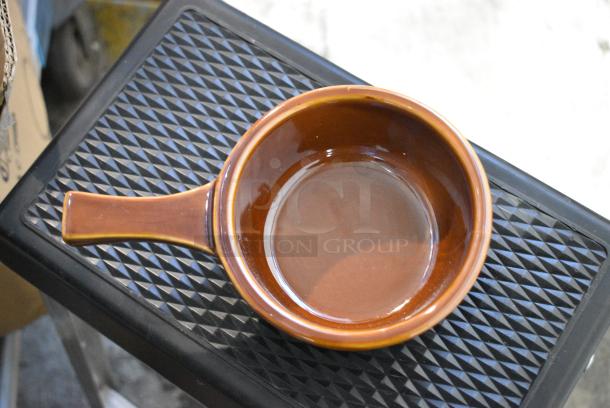 BRAND NEW SCRATCH AND DENT! Box of 24 303FRC15BR CAC OC-15-H Brown 15 oz. Onion Soup Crock / Bowl with Handle - Image 4 of 4