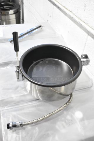 BRAND NEW SCRATCH AND DENT! Carnival King 382PM3KETTLE 8 oz. Popcorn Kettle (Old Style, Without digital display, Non-ETL)