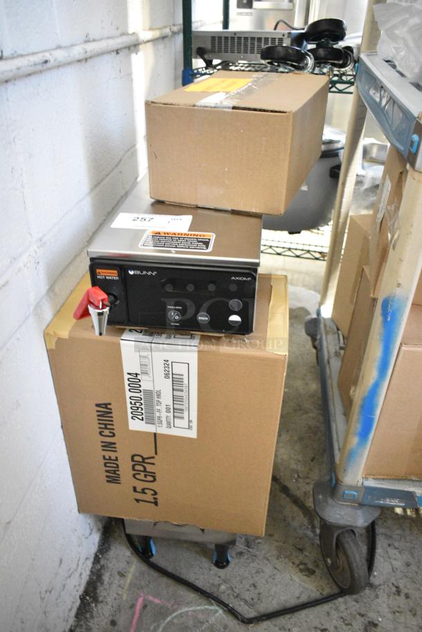 BRAND NEW SCRATCH AND DENT! 2024 Bunn SINGLE AXIOM 15 38700.0043 Stainless Steel Commercial Countertop Single 1 Gallon Coffee Brewer with Portable Server. 120 Volts, 1 Phase. - Image 2 of 11