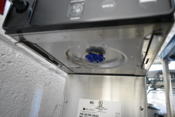 BRAND NEW SCRATCH AND DENT! 2024 Bunn SINGLE AXIOM 15 38700.0043 Stainless Steel Commercial Countertop Single 1 Gallon Coffee Brewer with Portable Server. 120 Volts, 1 Phase. - Image 8 of 11