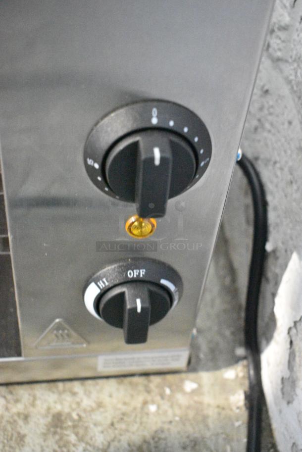 BRAND NEW SCRATCH AND DENT! 2024 Avantco Stainless Steel Commercial 23" Electric Countertop Cheese Melter. 208/240 Volts, 1 Phase. - Image 3 of 7