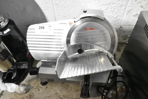 BRAND NEW SCRATCH AND DENT! 2024 Backyard Pro 554SL110E Butcher Series 10" Manual Gravity Feed Meat Slicer w/ Blade Sharpener. 120 Volts, 1 Phase. Tested and Working! - Image 2 of 6