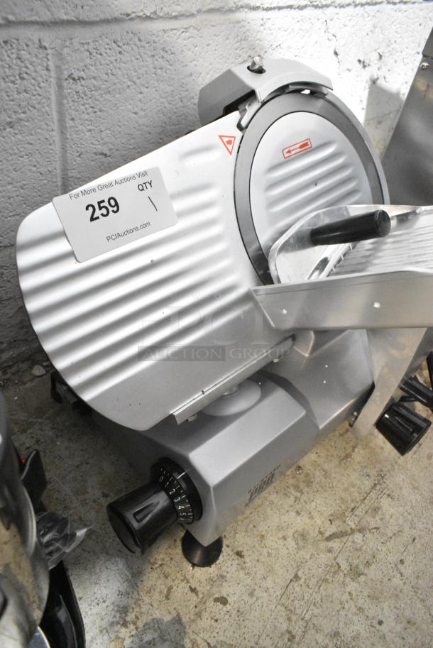 BRAND NEW SCRATCH AND DENT! 2024 Backyard Pro 554SL110E Butcher Series 10" Manual Gravity Feed Meat Slicer w/ Blade Sharpener. 120 Volts, 1 Phase. Tested and Working! - Image 3 of 6