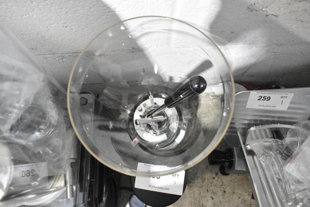 BRAND NEW SCRATCH AND DENT! Estella 236ECEG26 Caffe ECEG26 Espresso Grinder . 120 Volts, 1 Phase. Tested and Working! - Image 2 of 8