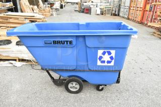 BRAND NEW SCRATCH AND DENT! Rubbermaid Brute Blue Poly Tilt Truck.