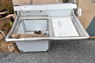 BRAND NEW SCRATCH AND DENT! Steelton 522CS11818R Stainless Steel 38 3/4" 18-Gauge Stainless Steel One Compartment Commercial Sink with Right Drainboard - 18" x 18" x 12" Bowl.