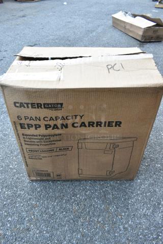 BRAND NEW SCRATCH AND DENT! 215EPP400 CaterGator Dash Black Front Loading EPP Insulated Food Pan Carrier - 6 Full-Size Pan Max Capacity