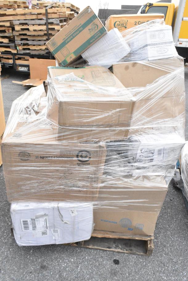 25 BRAND NEW! Boxes Including 127RD16BULK Choice 16 oz. Customizable Microwavable Translucent Round Deli Container - 500/Case, 2 Box 433CARTRAY2L 2 CUP CARRIER WITH TRAY 100/CS, 795PTOWHT1 White Microwavable Folded Paper #1 Take-Out Container, 347RPBD6WHSV PLATE 6" WH/SLV BAND 150 SILVER VISIONS, 129MCR24B Choice 24 oz. Black Round Microwavable Heavy Weight Container with Lid 7 1/4" - 150/Case, 346BKFSNSPM Choice Medium Weight Black Wrapped Polypropylene Plastic Cutlery Set with Napkin and Salt and Pepper Packets - 250/Case, 395TO993 EcoChoice 9" x 9" x 3" Compostable Sugarcane / Bagasse 3 Compartment Takeout Container - 200/Case, 347RPBD6WHSV Visions 6" White Plastic Plate with Silver Bands - 150/Case. 25 Times Your Bid! - Image 16 of 19