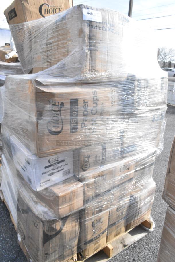 20 BRAND NEW! Boxes Including 500CC12 Choice Clear PET Customizable Plastic Cold Cup - 12 oz. - 1000/Case, 612509HD Choice 9" Round Heavy Weight Foil Take-Out Pan - 500/Case, 5002TPJ Lavex 2-Ply 720' Universal Jumbo Toilet Paper Roll with 9" Diameter - 12/Case, 612FS7800 Choice Full Size Foil Steam Table Pan Medium 2 3/16" Depth - 50/Case, 500MFTN Lavex Natural Brown Kraft M-Fold (Multifold) Towel - 4000/Case, 128HD12COMBO Choice Heavy Duty 12 oz. Microwavable Translucent Plastic Deli Container and Lid Combo Pack - 240/Case, 4 Box 129MCS38B Choice 38 oz. Black Rectangular Microwavable Heavy Weight Container with Lid 8 3/4" x 6 1/4" x 2" - 150/Case. 20 Times Your Bid! - Image 1 of 17