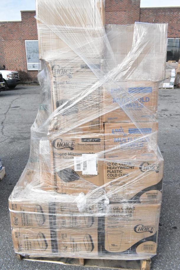 30 BRAND NEW! Boxes Including 500TO883C3 Choice 8" x 8" x 3" Microwaveable 3-Compartment Black / Clear Plastic Hinged Container - 100/Case, 500MFTN Lavex Natural Brown Kraft M-Fold (Multifold) Towel - 4000/Case, 500CC12HD 12 oz. Plastic Cold Cup - 1000/Case, 500CC16 Choice Clear PET Customizable Plastic Cold Cup - 16 oz. - 1000/Case, 4 Box 129MCS28B Choice 28 oz. Black Rectangular Microwavable Heavy Weight Container with Lid 8 3/4" x 6 1/4" x 1 3/4" - 150/Case, 4 Box 347RP9CL Visions 9" Clear Plastic Plate - 240/Case, 500CC24LEM Carnival King 24 oz. PET Lemonade Cup - 600/Case. 30 Times Your Bid! - Image 4 of 16