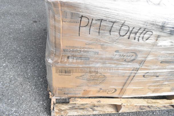 22 BRAND NEW! Boxes Including 760VP130 Carnival King Kraft 130 oz. Popcorn Bucket - 150/Case, 2 Box 433HSLCPIE Choice 5" Clear Hinged Slice Container with High Dome Lid - 300/Case, 43312CUPC Choice 12-Cup Hinged PET Plastic Cupcake / Muffin Container - 100/Case, 500TO993C3 Choice 9" x 9" x 3" Microwaveable 3-Compartment Black / Clear Plastic Hinged Container - 100/Case, 500CC32PHD Choice Heavy Duty 32 oz. Pedestal Heavy Weight Clear PET Plastic Cold Cup - 500/Case, 347RPBD6WHSV PLATE 6" WH/SLV BAND 150 SILVER VISIONS. 22 Times Your Bid! - Image 14 of 18