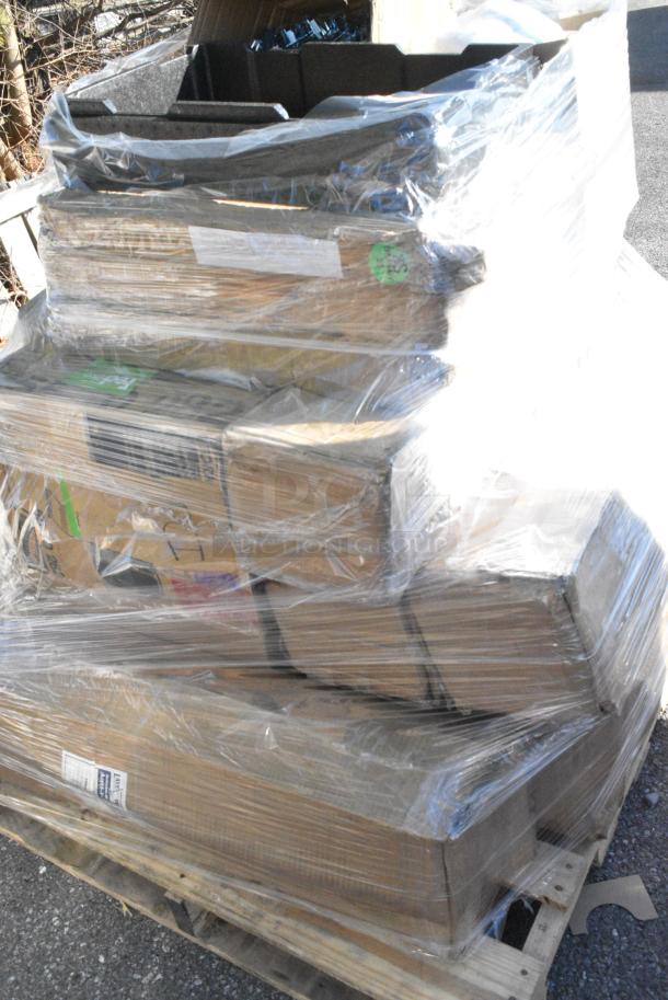 20 BRAND NEW! Boxes Including 4 Box 128HD16COMBO Choice Heavy Duty 16 oz. Microwavable Translucent Plastic Deli Container and Lid Combo Pack - 240/Case, 844LB310REDBEV Lavex 3' x 10' Heavy-Duty Red Rubber Grease-Resistant Anti-Fatigue Floor Mat with Beveled Edge - 1/2" Thick. 20 Times Your Bid! - Image 3 of 11