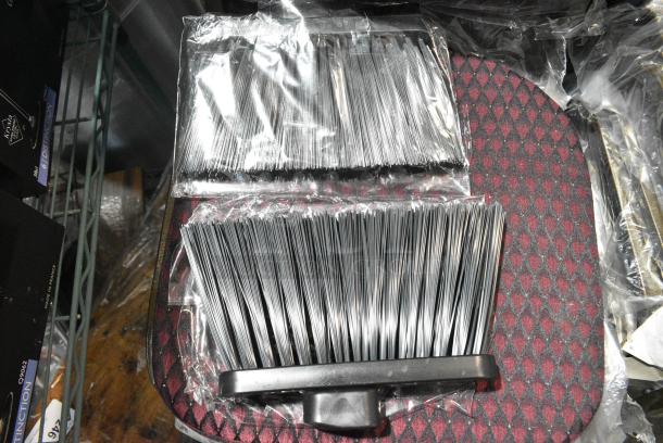 ALL ONE MONEY! Lot of Various Items Including Brooms and Dust Pan Butlers. - Image 2 of 4