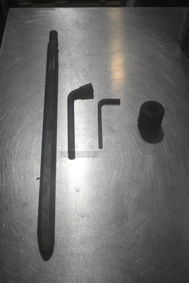 Bosch Yellow Metal Tool Box w/ Contents. - Image 6 of 6