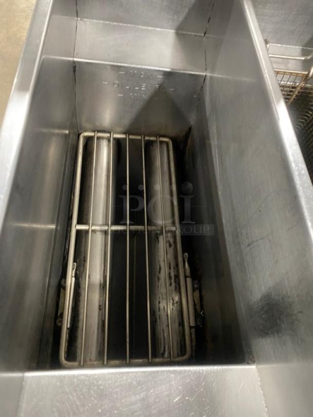 Pitco Commercial Stainless Steel Natual Gas Powered Floor Style Split Tank Deep Fat Fryer! With Frying Baskets! On Casters! - Image 6 of 9