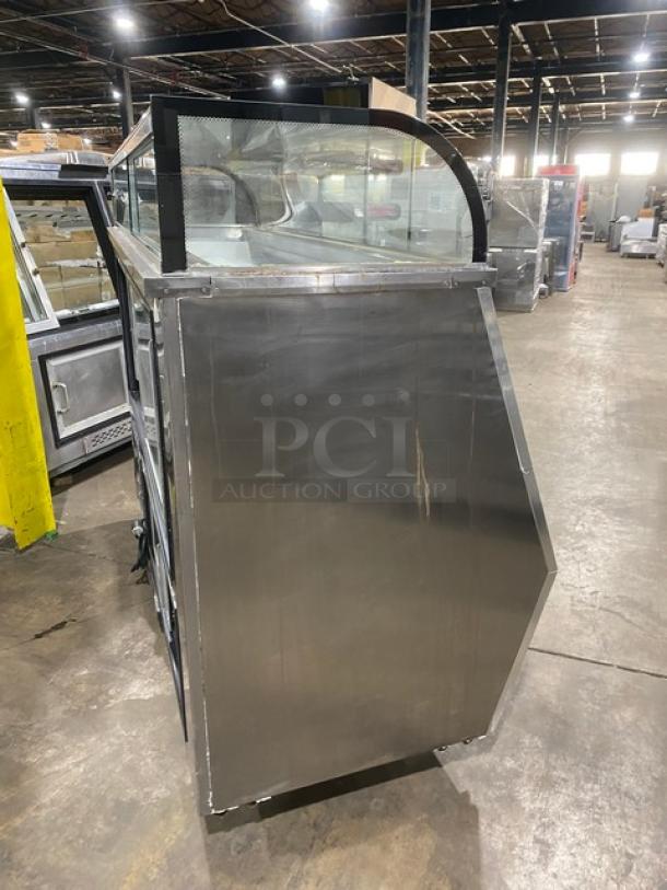 Leader 7/11 Style Commercial Refrigerated Slanted Glass Deli Display Case! With Additional Top Display! With Rear Storage Compartment! With Rear Access Sliding Glass Doors! With Stainless Steel Shelves! Model: SDL72 S/C SN: PU07s0711! 115V 1 Phase! - Image 3 of 10