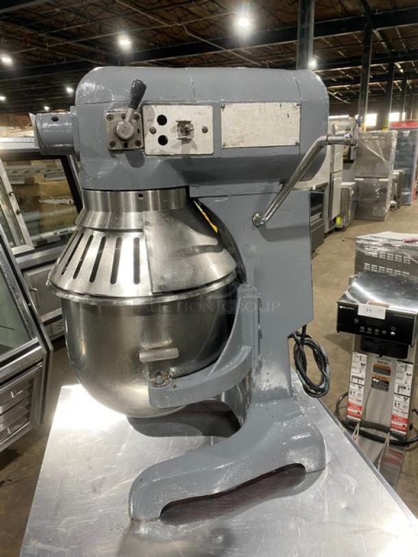 Fleetwood Food Equipment Commercial Countertop 20qt. Gear Driven Planetary Mixer! With Stainless Steel Splash Guard & Mixing Bowl! With Flat Beater & Dough Hook Attachments! Model: 20A SN: 2A905030! 115V 1 Phase! - Image 2 of 10