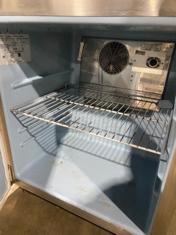 Delfield Commercial Stainless Steel Single Door Undercounter Refrigerator! With Poly Coated Wire Rack! Model: 406CA-DHL-DD1 SN: 1205152000789! 115V 1 Phase! - Image 5 of 7