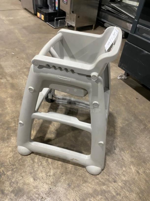 Rubbermaid Commercial Stackable Floor Style Highchairs! 2X Your Bid! - Image 3 of 8