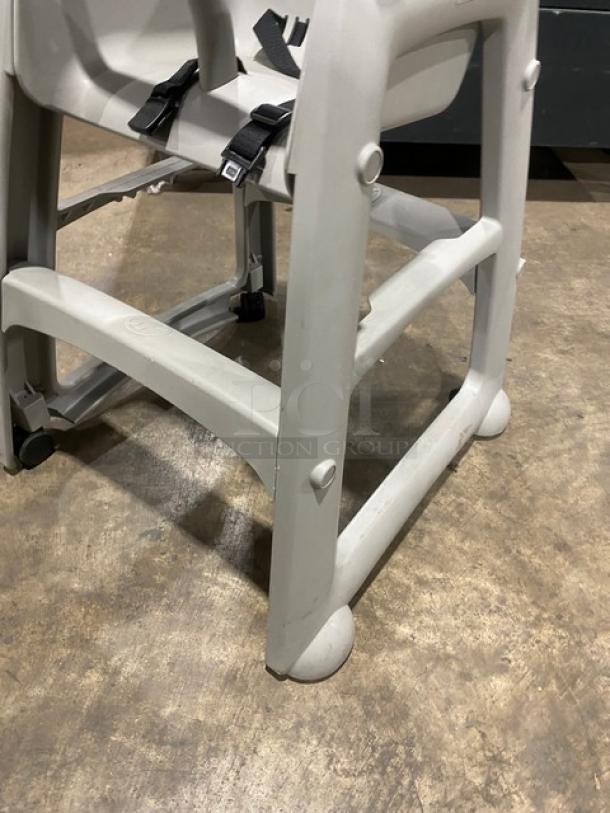 Rubbermaid Commercial Stackable Floor Style Highchairs! 2X Your Bid! - Image 6 of 8