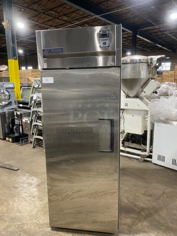 True Commercial Stainless Steel SIngle Solid Door Reach In Refrigerator! With Poly Coated Wire Racks! Model: TG1R-1S SN: STAR257006! 115V 1 Phase! On Legs! - Image 1 of 9