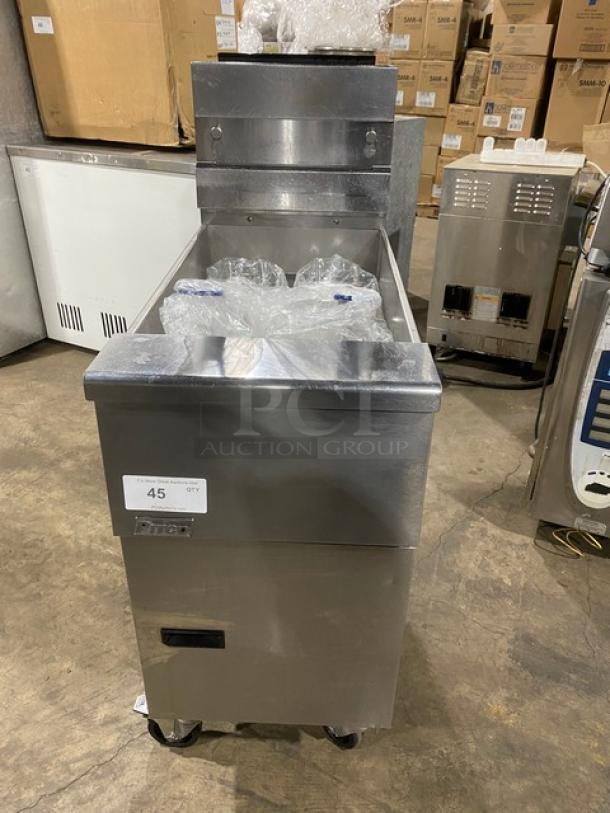 Pitco Commercial Stainless Steel Natural Gas Powered Deep Fat Fryer! With Back Splash! With New Frying Baskets! Model: SG14-S SN: G06KC044062! On Casters! - Image 1 of 9