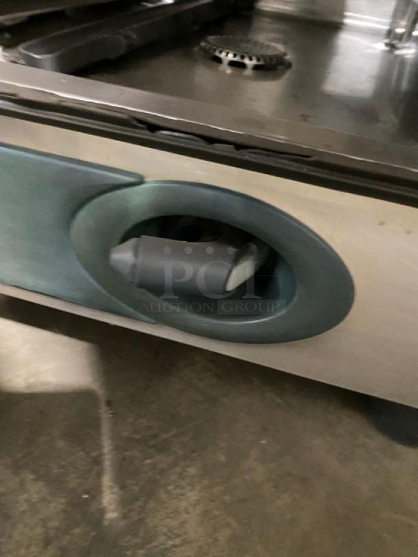 Rational Commercial Stainless Steel Natural Gas Powered Combi Oven! With Built In Pan Holding Rack! Model: SCC61G SN: G61SG10072223873! 120V 1 Phase! On Legs! - Image 8 of 9