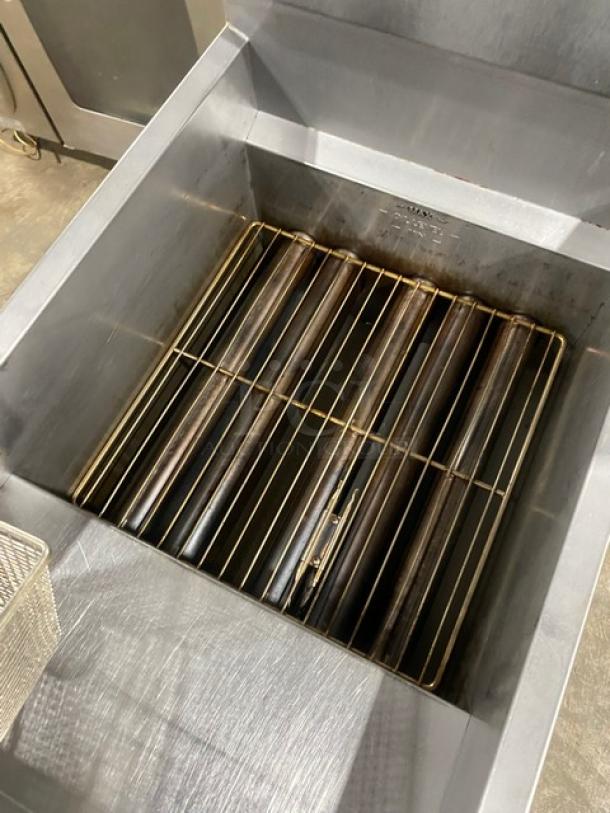 Pitco! Late Model 2021! Commercial Stainless Steel Natural Gas Powered Deep Fat Fryer! With Back Splash! With Frying Basket! Model: 65C+ SN: G21FA036338! On Casters! Working When Removed! - Image 6 of 9