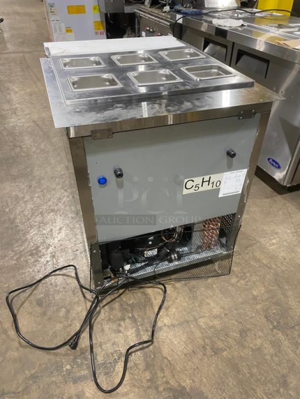 Atosa! Late Model 2022! Commercial Stainless Steel Refrigerated 1 Door Mega Top Salad/Sandwich Prep Table! With Removable Cutting Board! With Hotel Pans! With Poly Coated Wire Rack! Model: MSF8305GR SN: MSF8305GRAUS1T0322031100C4002! 115V 1 Phase! Working When Removed! Still Under Warranty! - Image 4 of 11