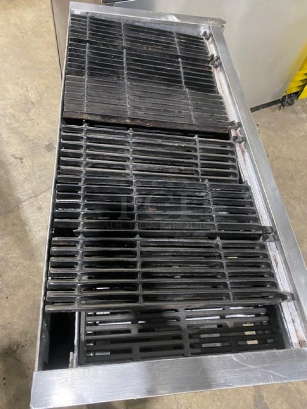 Bakers Pride Commercial Stainless Steel Natural Gas Powered Free Standing Radiant Charbroiler! On Legs! - Image 5 of 9
