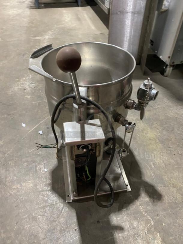 Groen Commercial Stainless Steel Electric Powered Countertop Tilting Steam Kettle! - Image 2 of 6